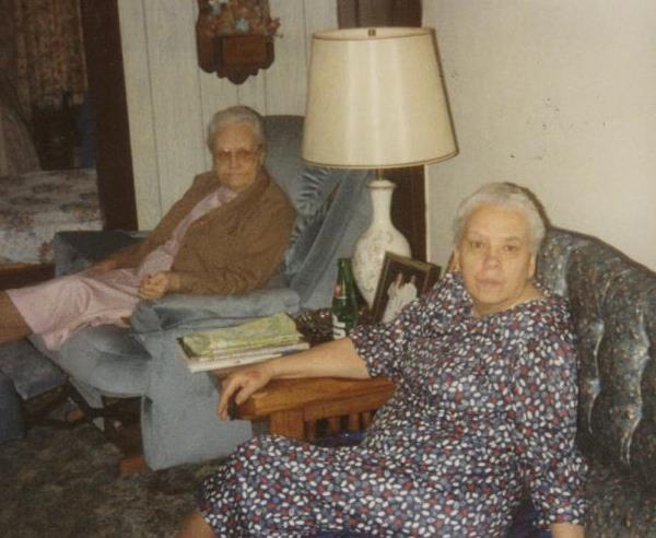 Maxine Taylor and Lucille Crawford.jpg